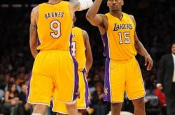 爱游戏中国-包含快船横扫湖人B队，巴恩斯关键制胜的词条