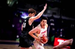 爱游戏大厅-鹈鹕鏖战吉林队，高诗岩关键制胜的简单介绍