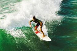 爱游戏tv-新王登基，拉梅洛奥运前夜接管比赛，广东队掀翻独行侠启示录