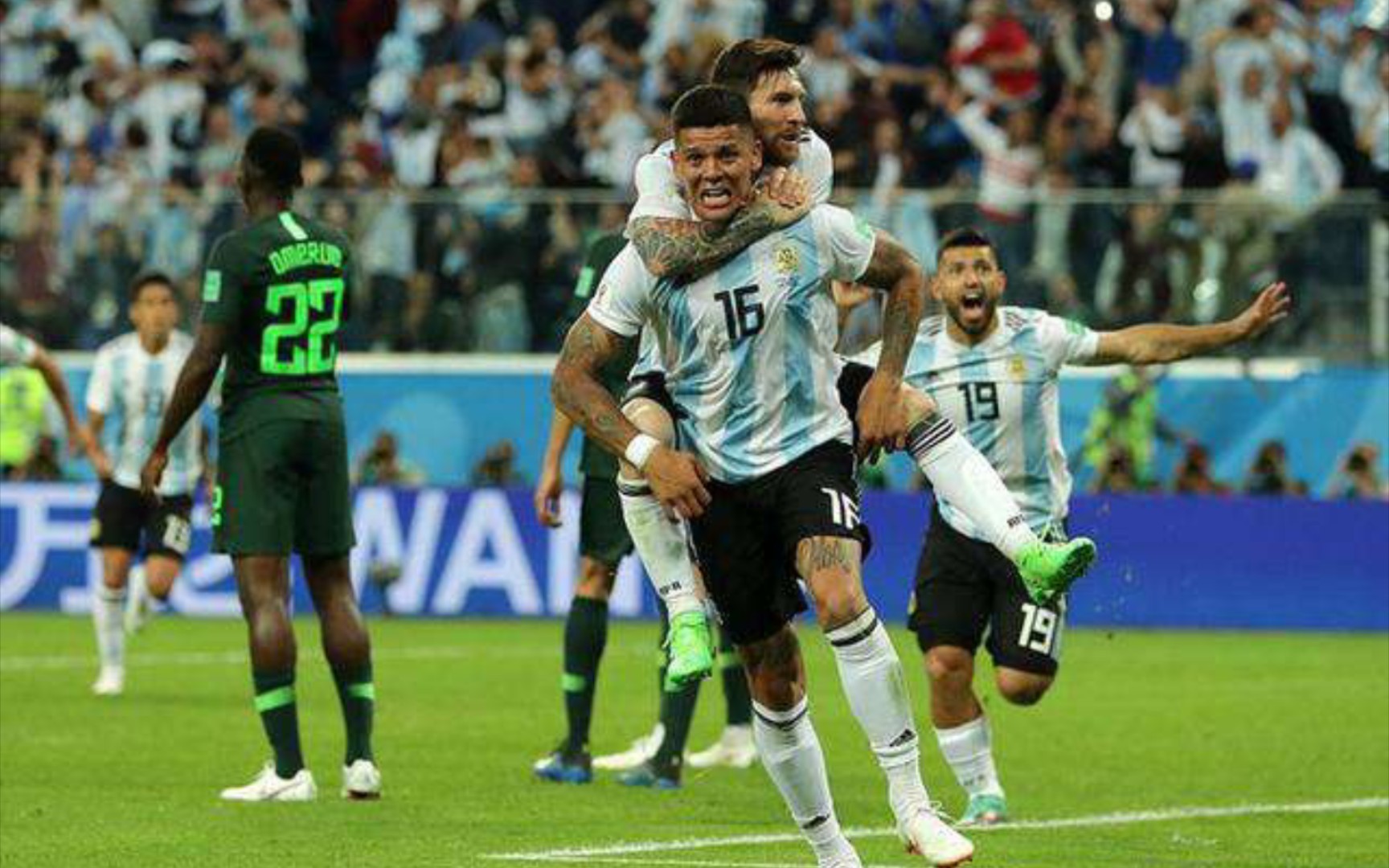 包含南美足球热门战役:智利队对战巴西队的词条 包含南美足球热门战役:智利队对战巴西队的词条