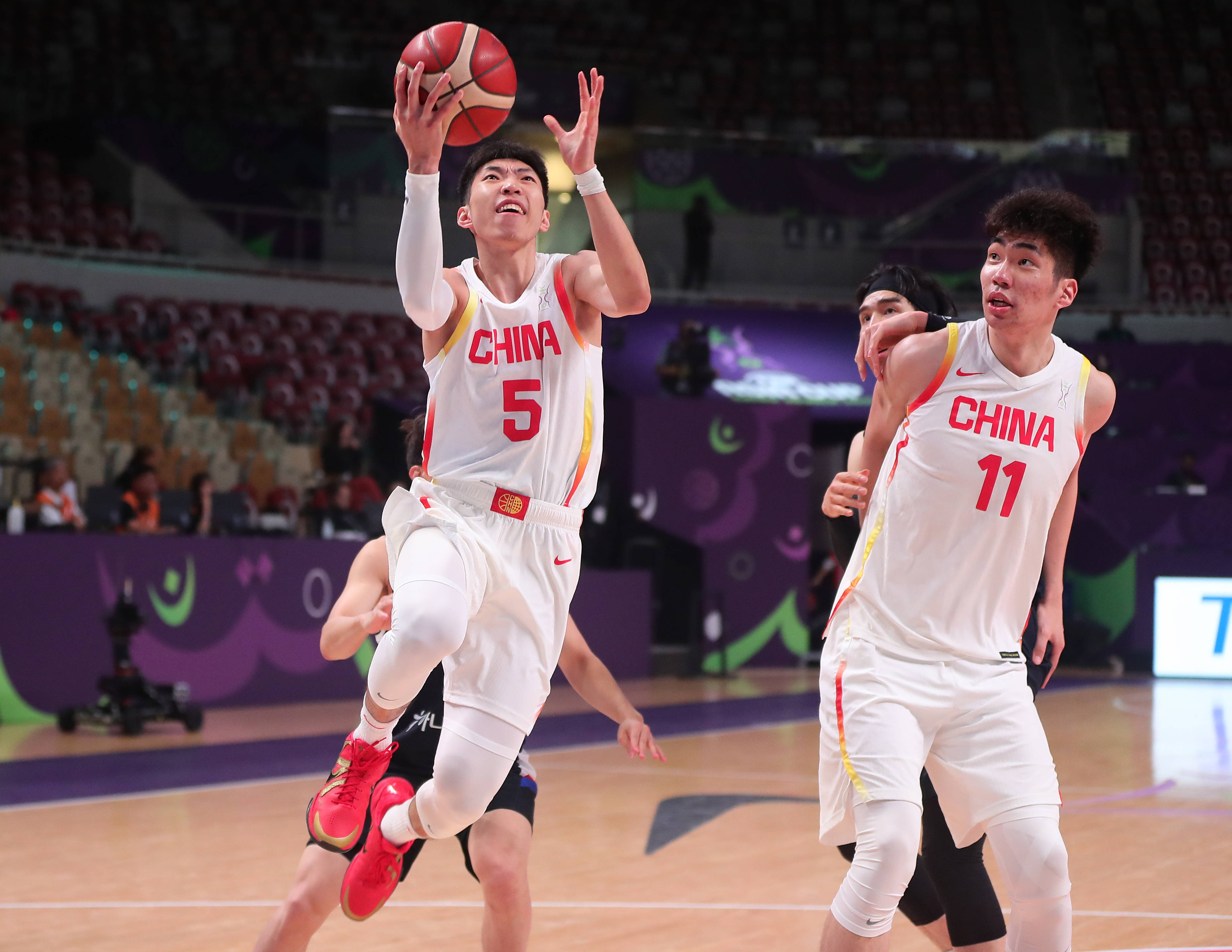 亚洲杯篮球赛开幕，中国队备战