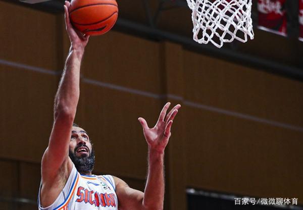 上海击败四川，致力保持稳定战绩