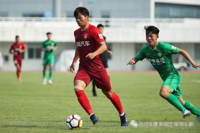 华夏幸福客场憾负上港，连续不胜状态难以打破的简单介绍