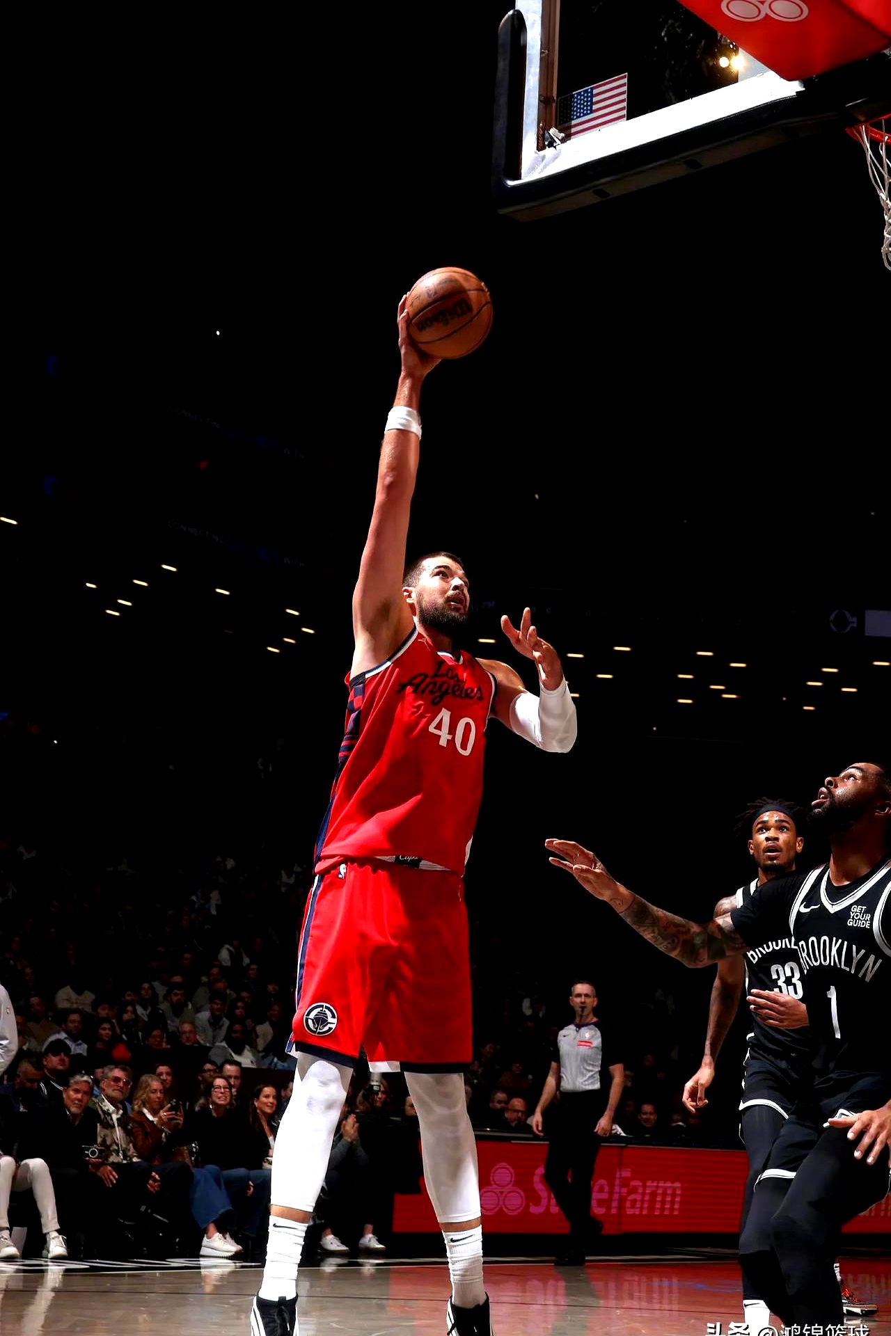 快船队防守稳固，成功守住胜局