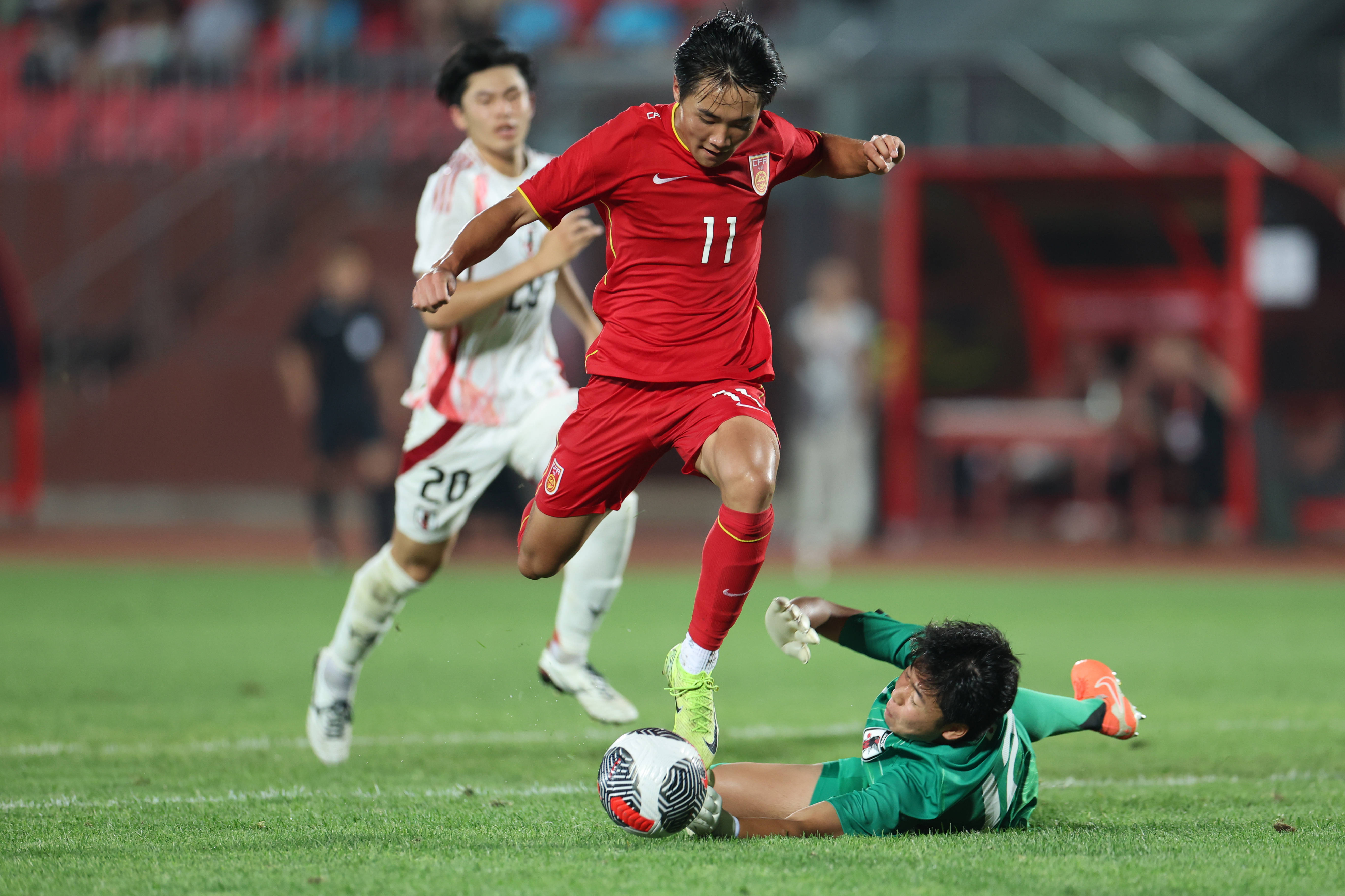 亚洲球队在国际赛事中取得突破