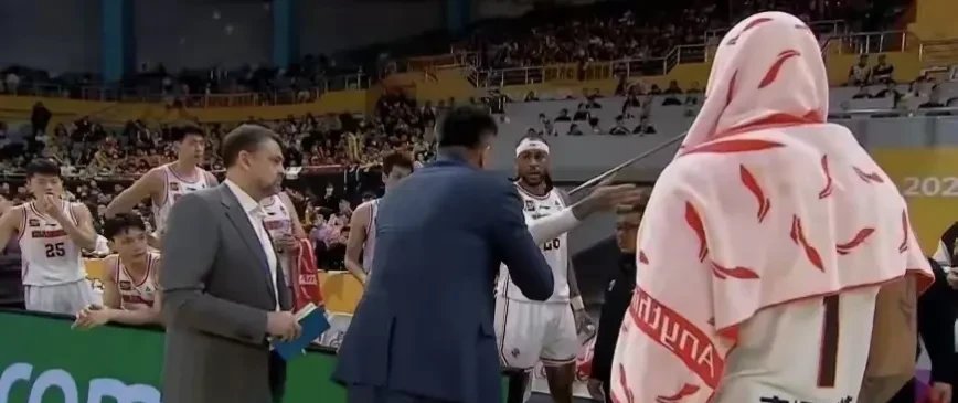 强队之间激烈对抗，最终胜利属于东欧球队