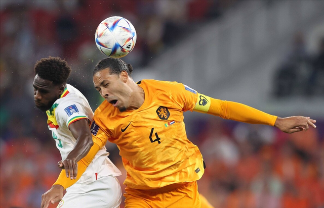 荷兰队开门红,势不可挡 荷兰队开门红,势不可挡