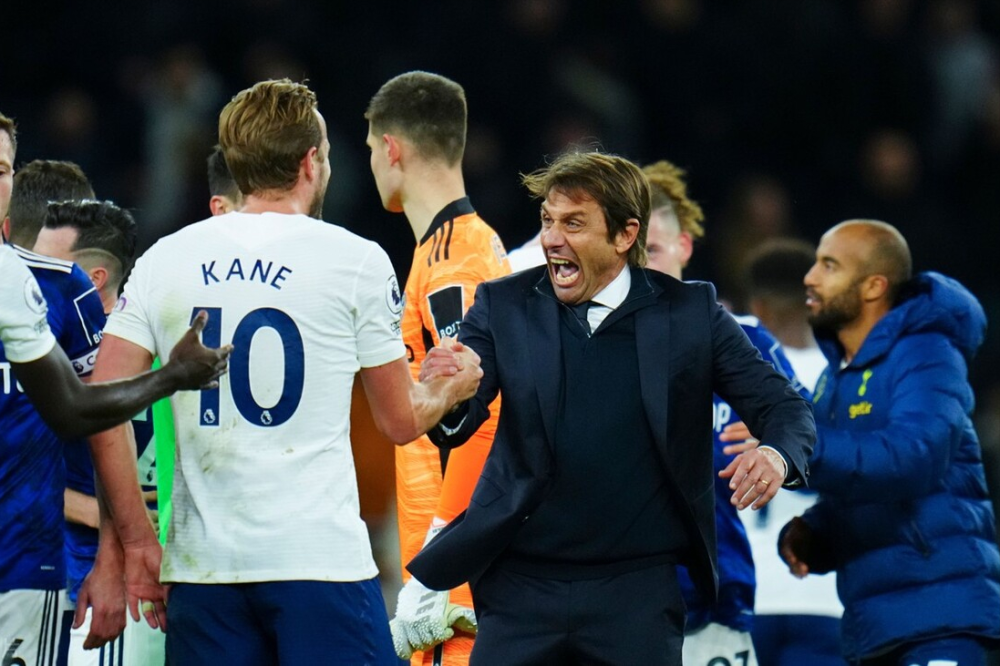 关于战术调整未果，球队连败，面临危机的信息