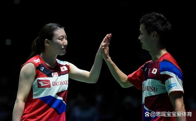 印尼队完胜韩国队，黄鸭组合点燃赛场