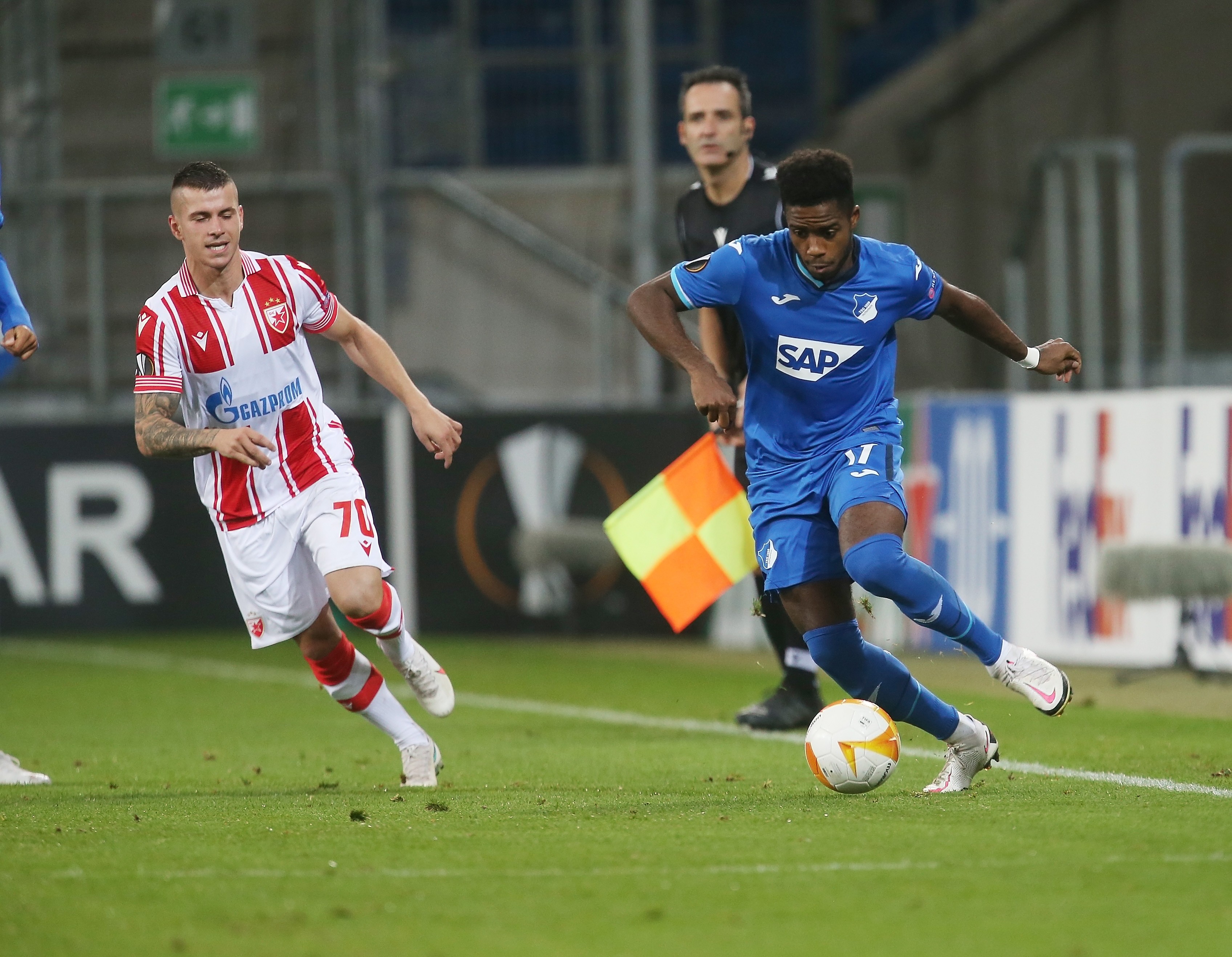 南特后卫表现稳健，帮助球队守住比分