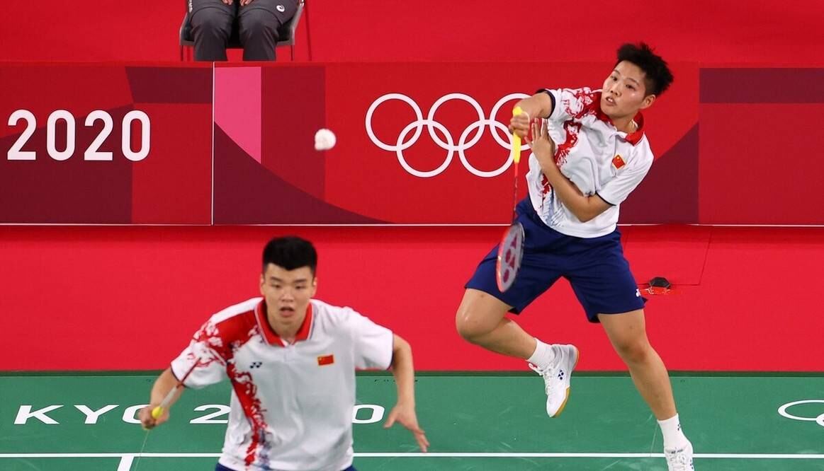 关于中国队翻盘韩国队，黄鸭组合统治全场的信息