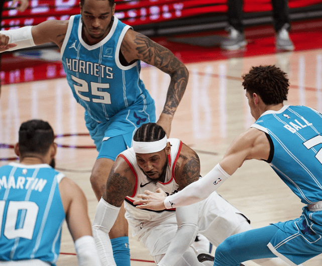 阿根廷男篮翻盘步行者，利拉德三分雨点燃全场的简单介绍