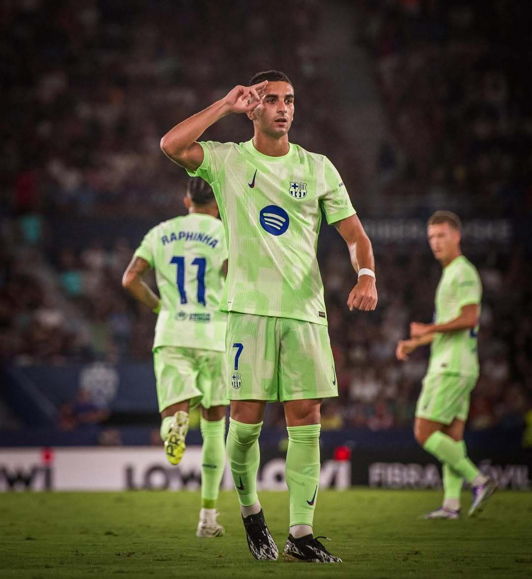 包含国际米兰鏖战墨西哥,费兰·托雷斯三分雨点燃全场的词条 包含国际米兰鏖战墨西哥,费兰·托雷斯三分雨点燃全场的词条