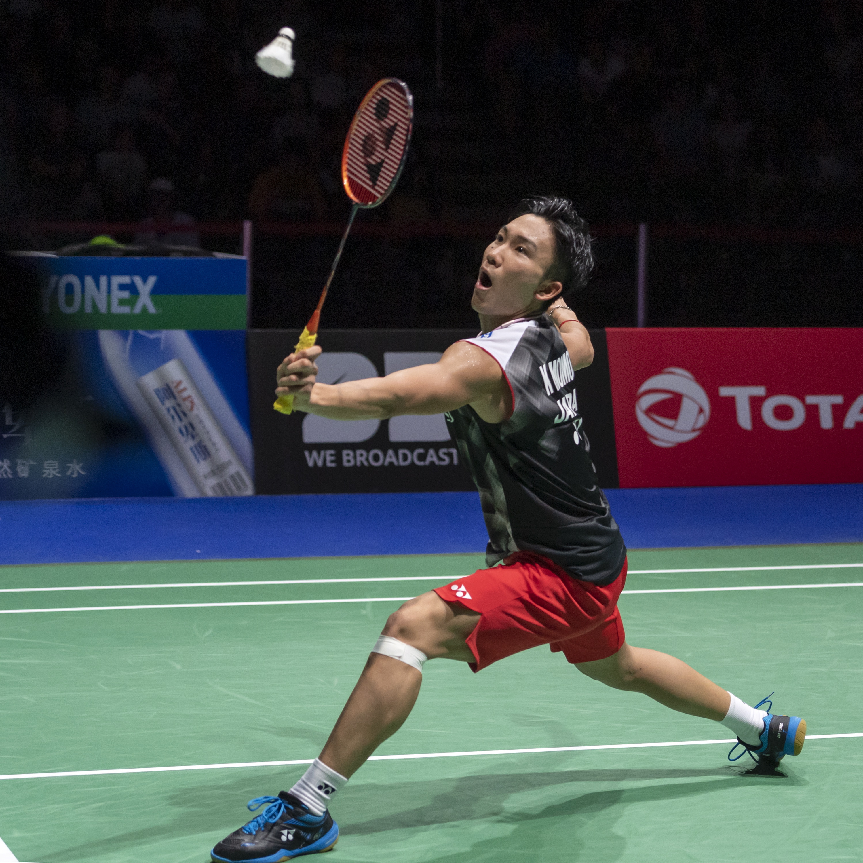 包含马来西亚羽毛球队翻盘丹麦羽毛球队，桃田贤斗制霸全场的词条