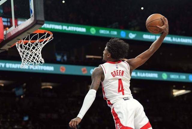 包含步行者险胜骑士，拉文统治全场的词条