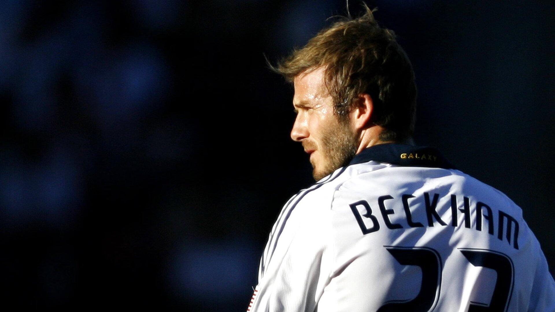 德罗赞进攻端无人可挡，黄蜂主场力克北京队