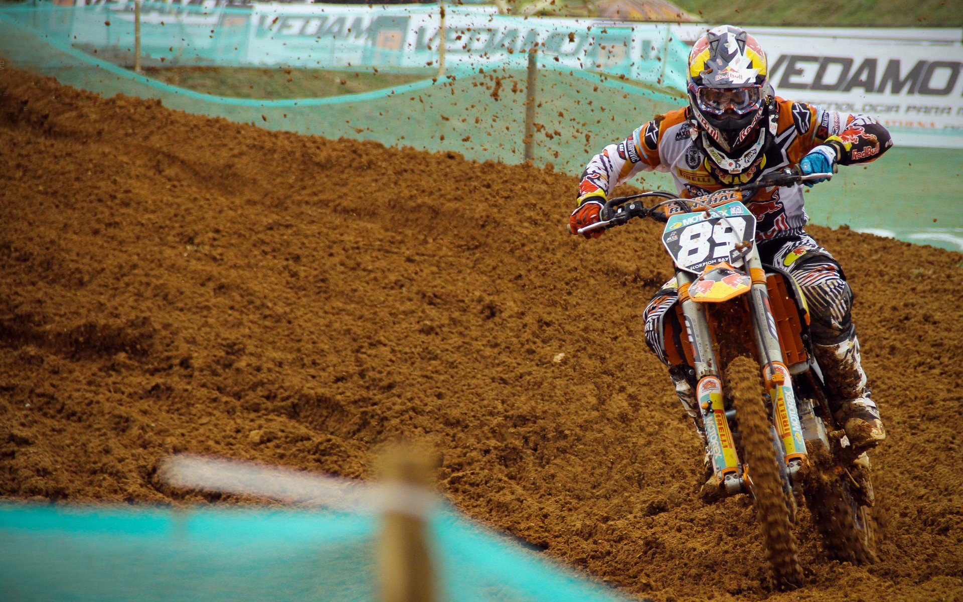 突尼斯踏平切尔西，加克波在奥运周期关键战接管比赛